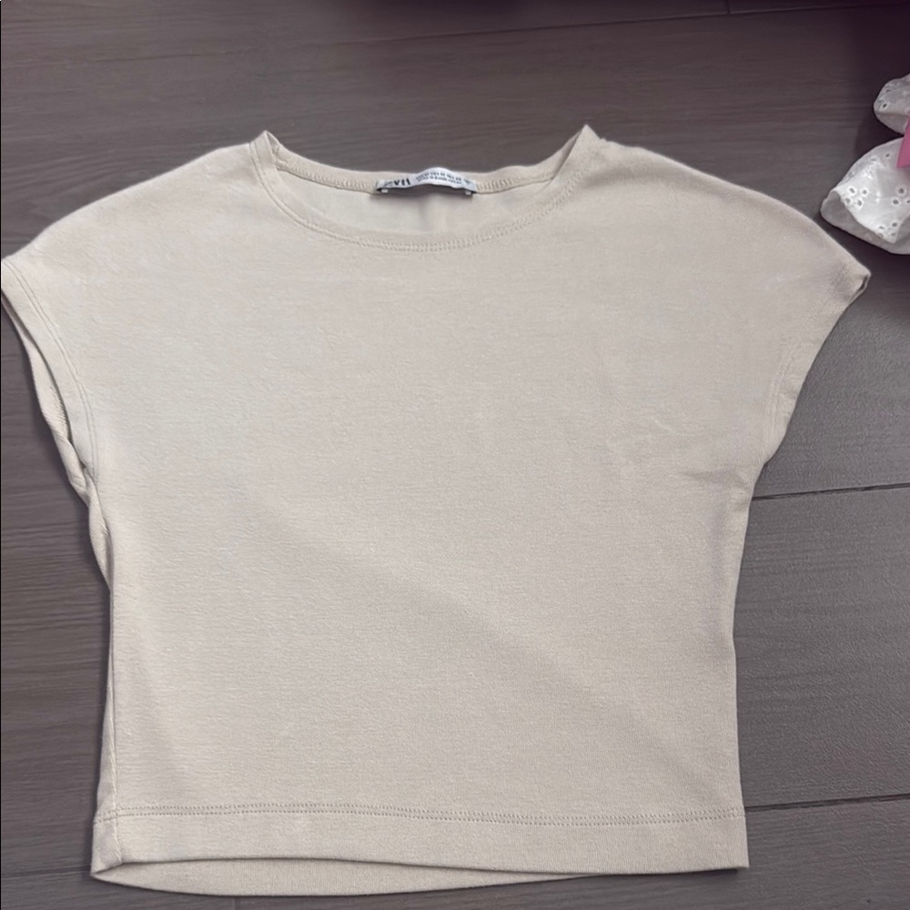 Zara Cream Boxy Crop Cap Sleeve Tee